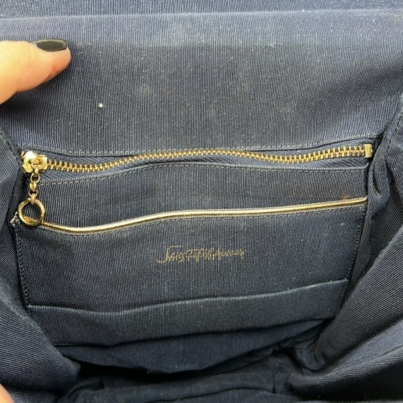 Saks Fifth Avenue Vintage Patent Leather Navy Red Beige Shoulder Bag - Picture 14 of 16